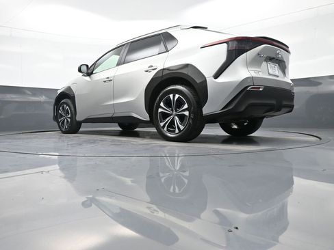 Certified 2023 Toyota bZ4X Limited image 31