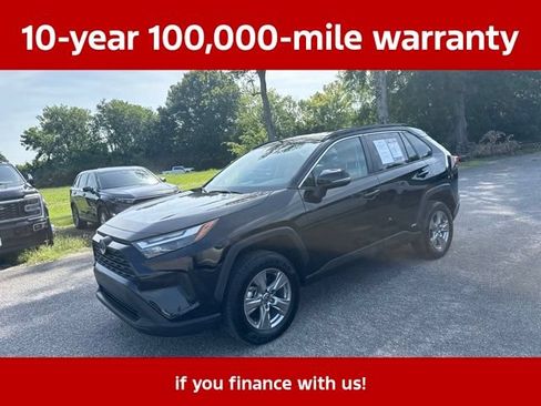 Used 2023 Toyota RAV4 LE AWD/4WD image 4