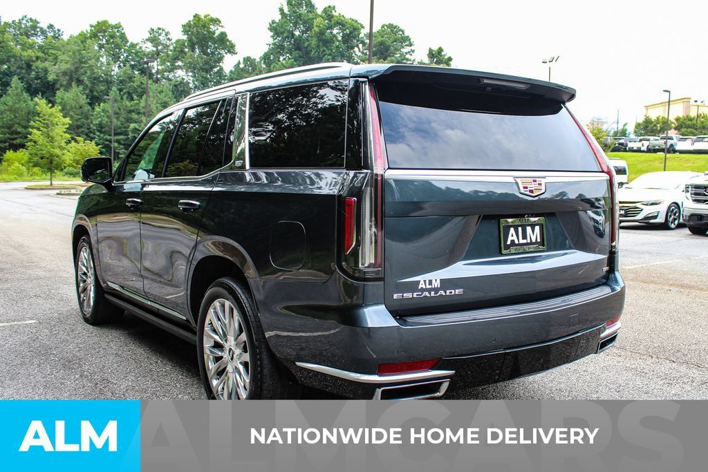Used 2021 Cadillac Escalade Premium Luxury w/ Driver Assist Tech Package AWD/4WD image 4