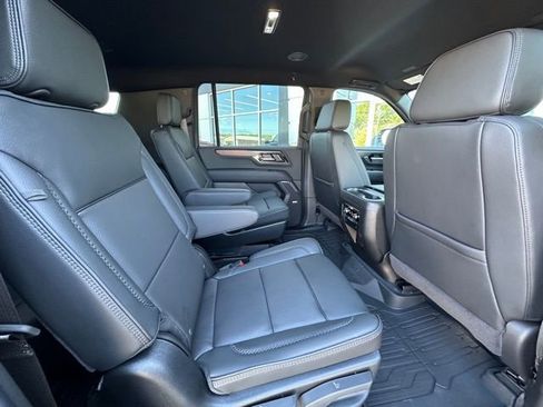 New 2026 GMC Yukon XL Denali w/ LPO, Floor Liner Package image 25