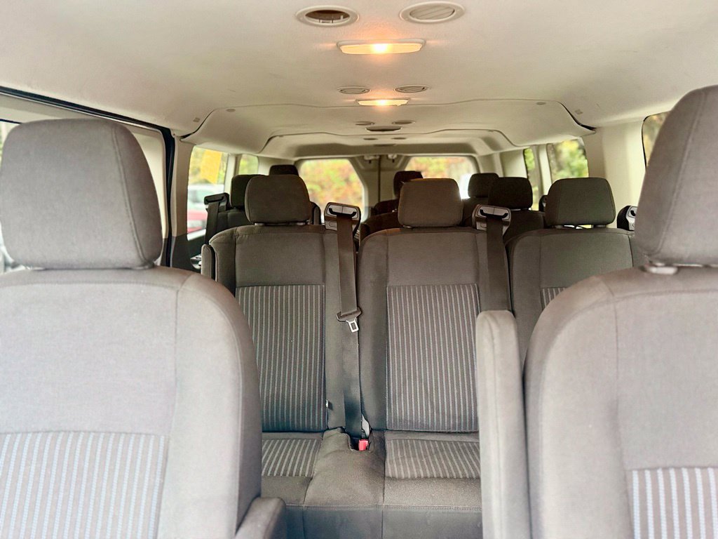 Used 2017 Ford Transit 350 XLT RWD image 7
