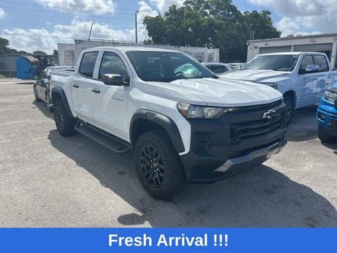Used 2025 Chevrolet Colorado Trail Boss image 8