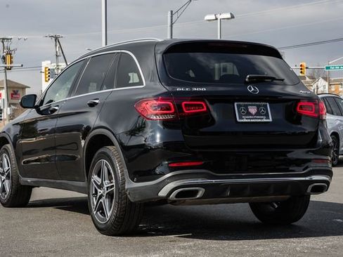 Used 2022 Mercedes-Benz GLC 300 4MATIC image 5