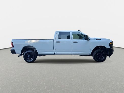 New 2026 RAM 2500 Tradesman AWD/4WD image 4