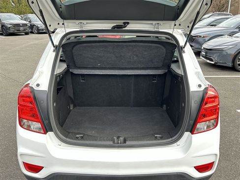 Used 2018 Chevrolet Trax LS image 26