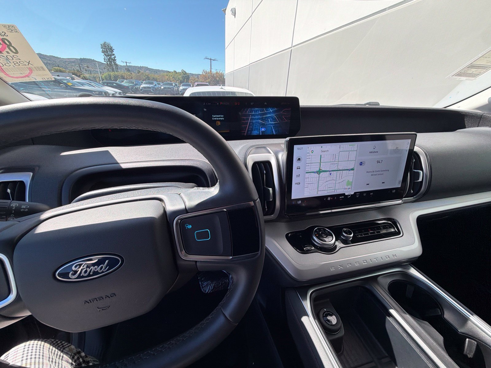 Used 2025 Ford Expedition Active AWD/4WD image 6