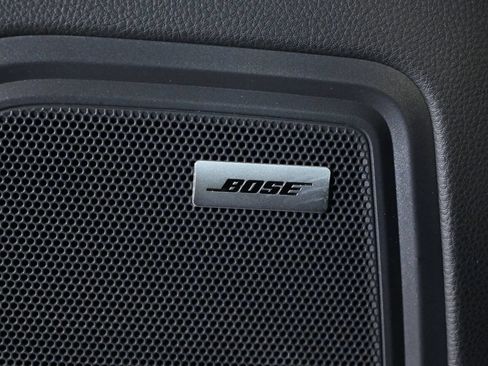 Used 2023 Porsche Macan AWD/4WD image 25
