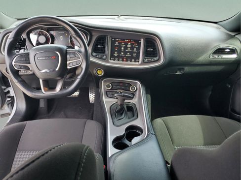 Used 2022 Dodge Challenger R/T w/ Performance Handling Group image 7