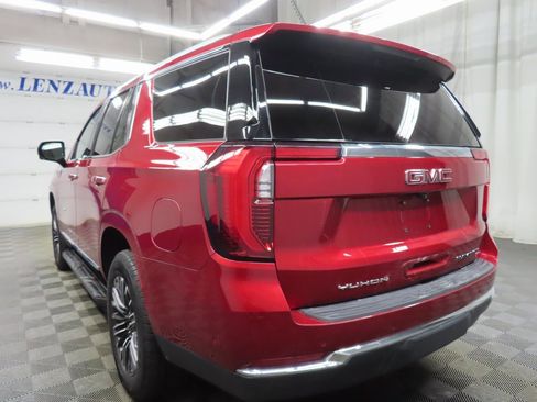 Used 2025 GMC Yukon Elevation w/ LPO, Floor Liner Package image 5