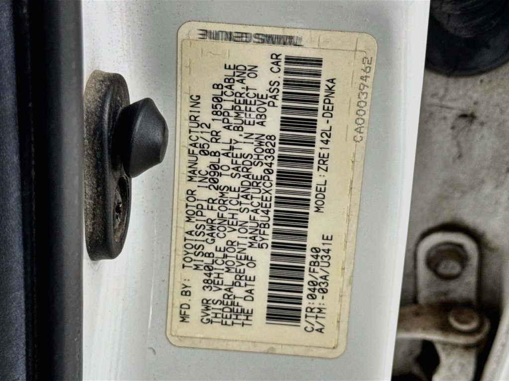 Used 2012 Toyota Corolla LE FWD image 36