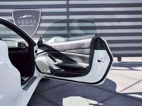 Used 2017 Ferrari 488 GTB image 31