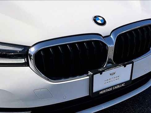 Used 2021 BMW 530e w/ Convenience Package image 33