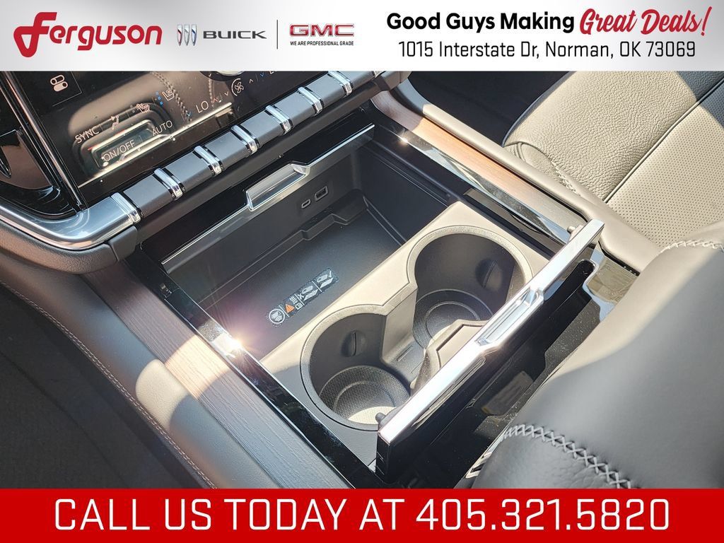 New 2026 GMC Yukon Denali w/ Denali Reserve Package AWD/4WD image 36