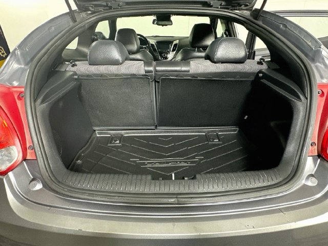 Used 2016 Hyundai Veloster w/ Option Group 03 FWD image 28