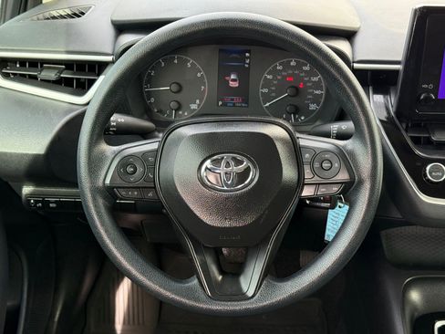 Certified 2025 Toyota Corolla LE image 15