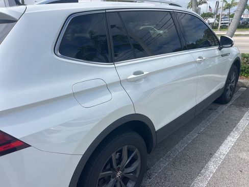 Certified 2023 Volkswagen Tiguan SE image 4