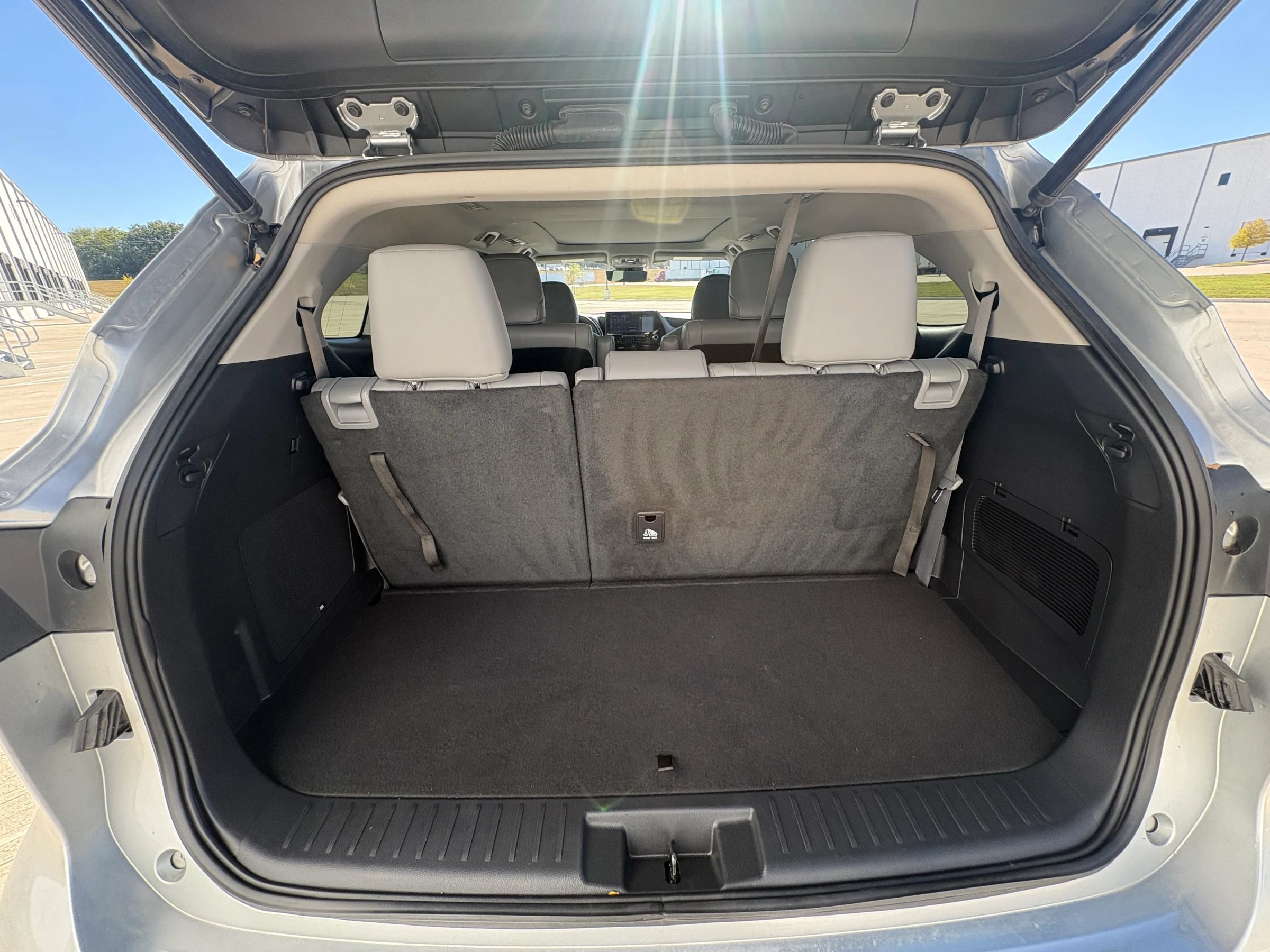 Used 2021 Toyota Highlander Platinum FWD image 23