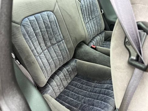 Used 2000 Chevrolet Camaro LT RWD image 29