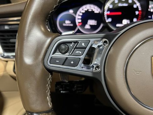 Used 2020 Porsche Panamera Turbo image 21
