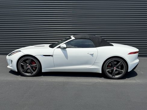 Used 2015 Jaguar F-TYPE S RWD image 2