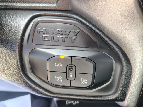 Certified 2025 RAM 2500 Big Horn AWD/4WD image 30