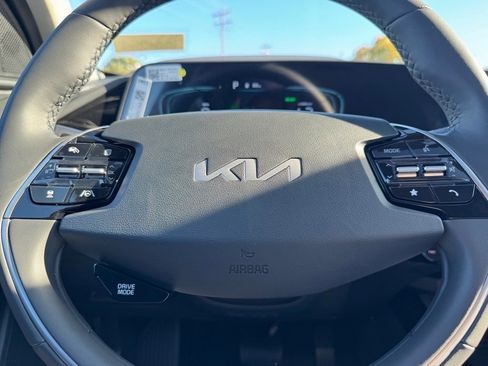 New 2026 Kia Niro SX image 15