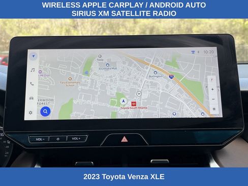 Used 2023 Toyota Venza XLE image 4