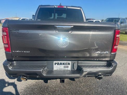 Used 2022 RAM 1500 Limited w/ Body Color Bumper Group image 4