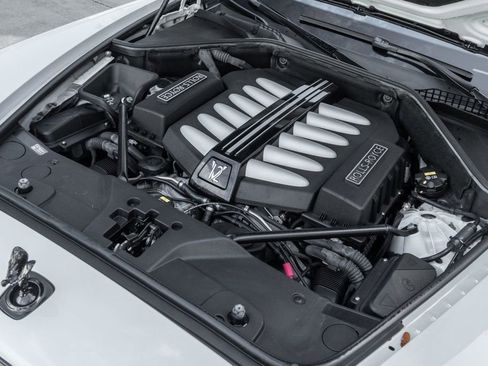 Used 2019 Rolls-Royce Wraith image 28