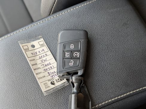 Used 2023 Volkswagen Taos SE image 35