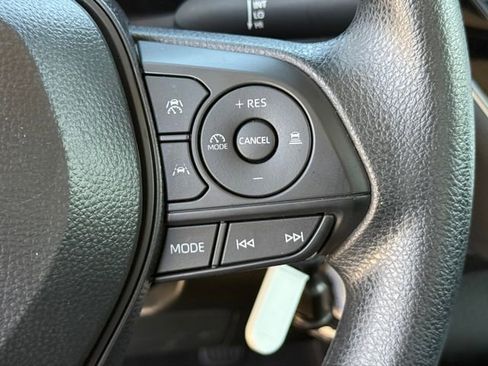 Used 2026 Toyota Corolla LE FWD image 15
