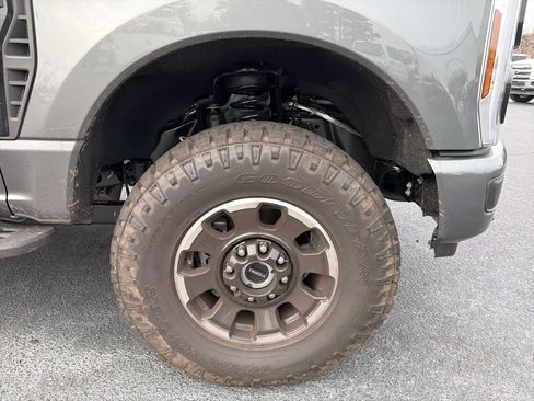 Certified 2026 Ford F350 Platinum w/ Tremor Off-Road Package image 6