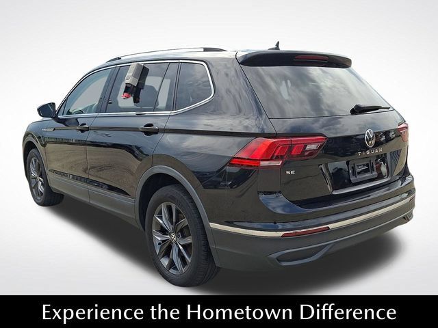 Used 2023 Volkswagen Tiguan SE FWD image 4