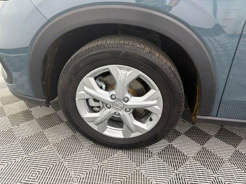 Used 2023 Honda HR-V LX image 11
