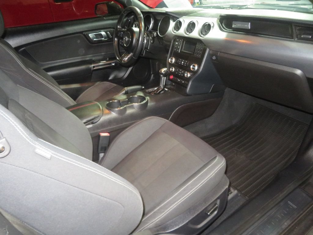 Used 2019 Ford Mustang GT RWD image 23