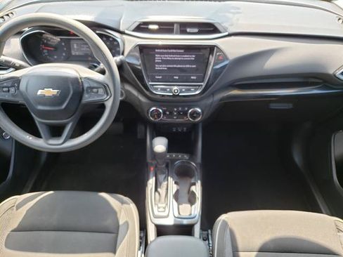 Used 2021 Chevrolet TrailBlazer LT w/ Sun and Liftgate Package AWD/4WD image 16