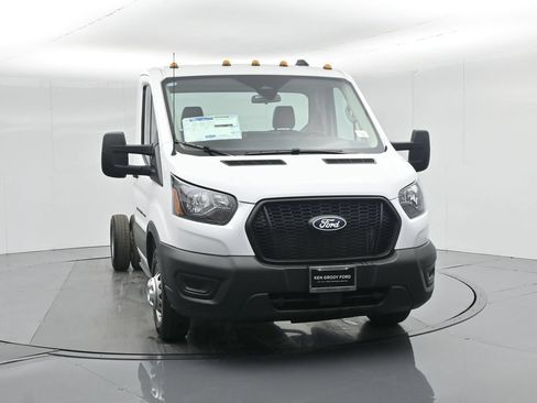 New 2026 Ford Transit 350 RWD image 44