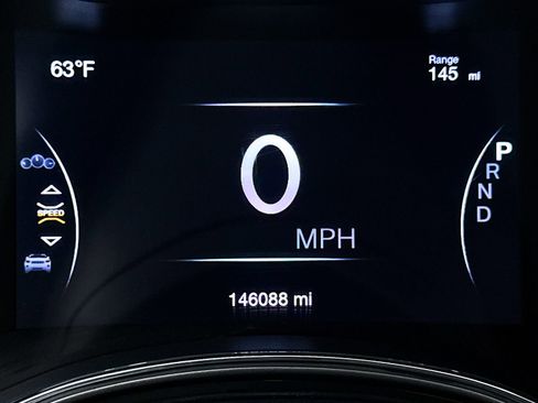 Used 2018 Jeep Grand Cherokee Altitude image 36