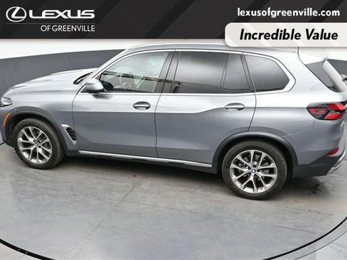 Used 2024 BMW X5 xDrive40i w/ Parking Assistance Package image 49