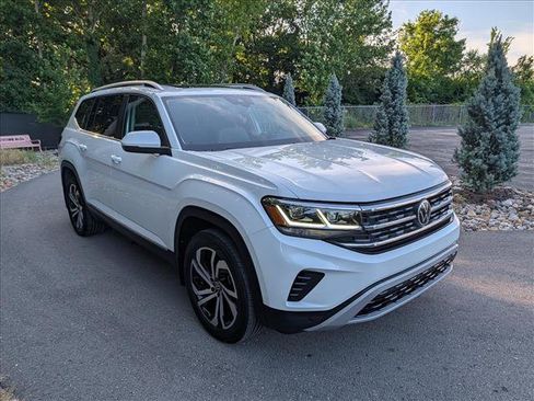 Certified 2023 Volkswagen Atlas SEL AWD/4WD image 7