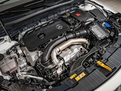 Certified 2026 Mercedes-Benz GLB 250 4MATIC image 41