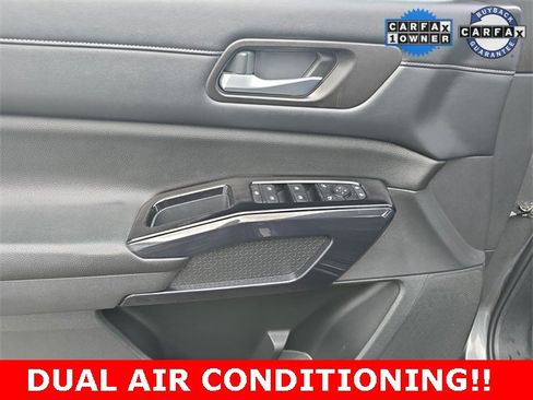 Used 2022 Nissan Pathfinder S image 11