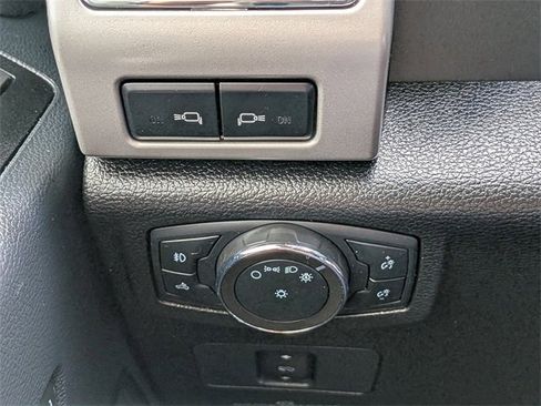 Used 2022 Ford F250 Lariat w/ Lariat Value Package image 24