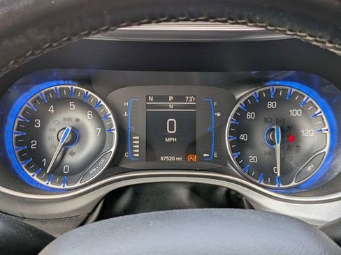 Used 2019 Chrysler Pacifica Touring Plus w/ S Appearance Package image 21