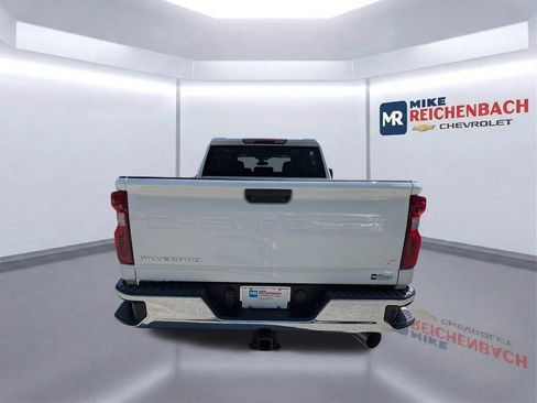 Used 2025 Chevrolet Silverado 2500 LT w/ Convenience Package AWD/4WD image 5
