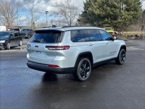 New 2026 Jeep Grand Cherokee L Limited image 32