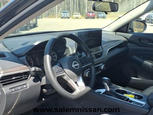 New 2026 Nissan Altima 2.5 SV AWD/4WD image 8
