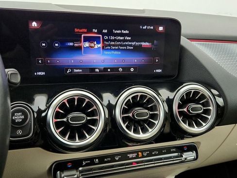 Used 2023 Mercedes-Benz GLA 250 w/ Premium Package image 16