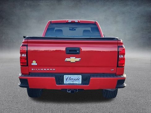 Used 2018 Chevrolet Silverado 1500 LT w/ All Star Edition image 9