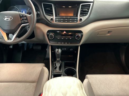 Used 2016 Hyundai Tucson SE w/ Option Group 02 FWD image 13
